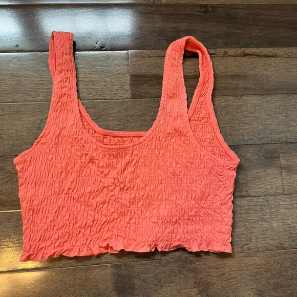 Coral Pink scrunch crop top - Picture 2 of 2